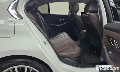 BMW 3-Series 2022 2.0 Автомат в Москве № 191889, миниатюра 5