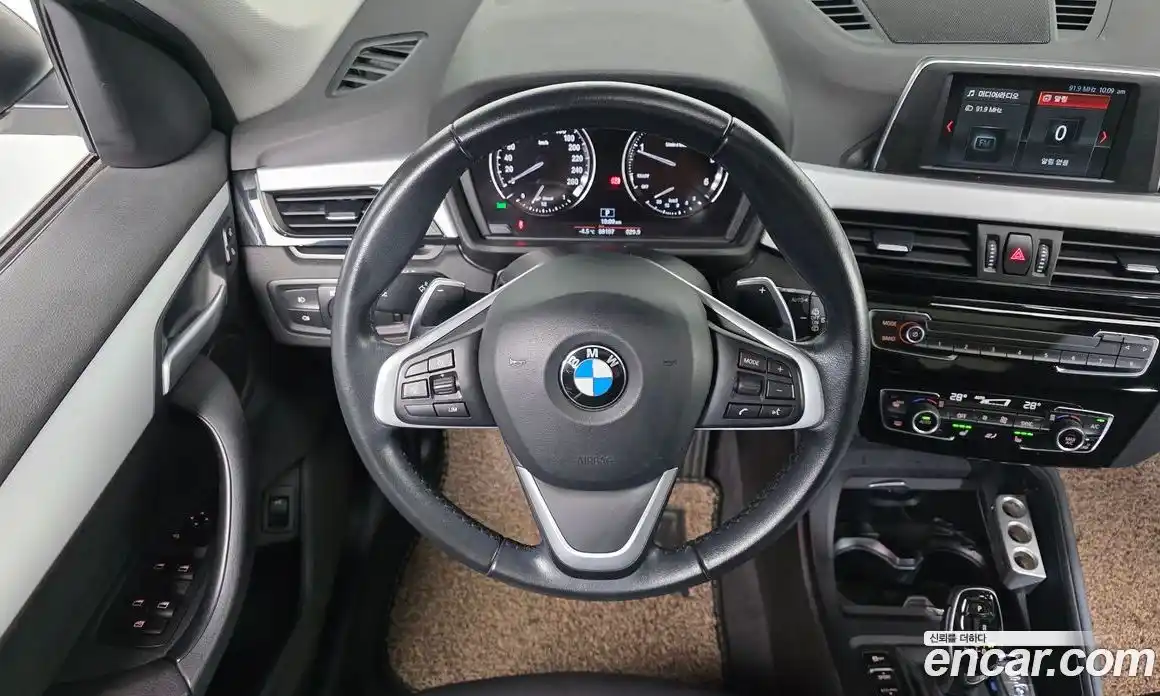 BMW X1 2018 2.0 Автомат в Москве № 192932, фото 14