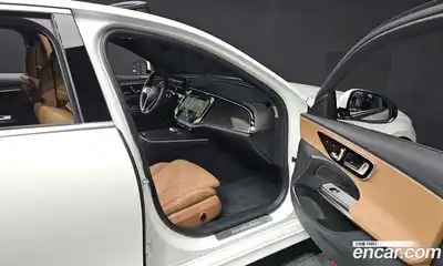 Mercedes-Benz E-Class 2025 2.0 Автомат в Москве № 193691, миниатюра 11