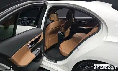 Mercedes-Benz E-Class 2025 2.0 Автомат в Москве № 193691, миниатюра 12