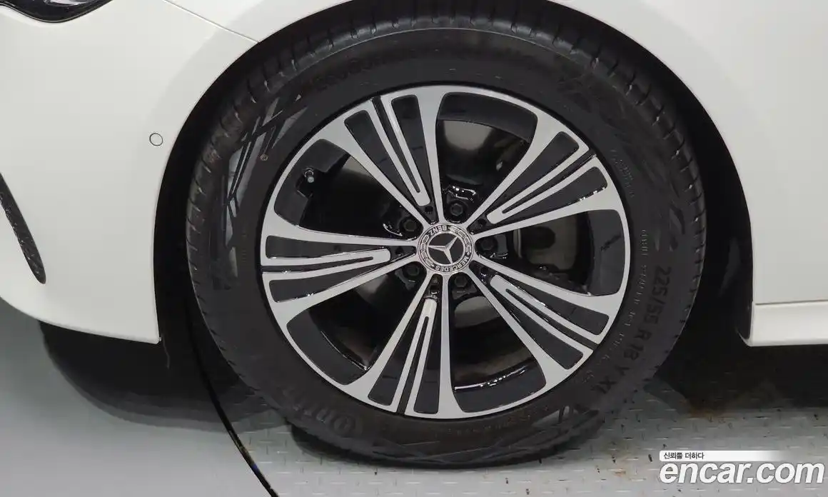 Mercedes-Benz E-Class 2025 2.0 Автомат в Москве № 193691, фото 5