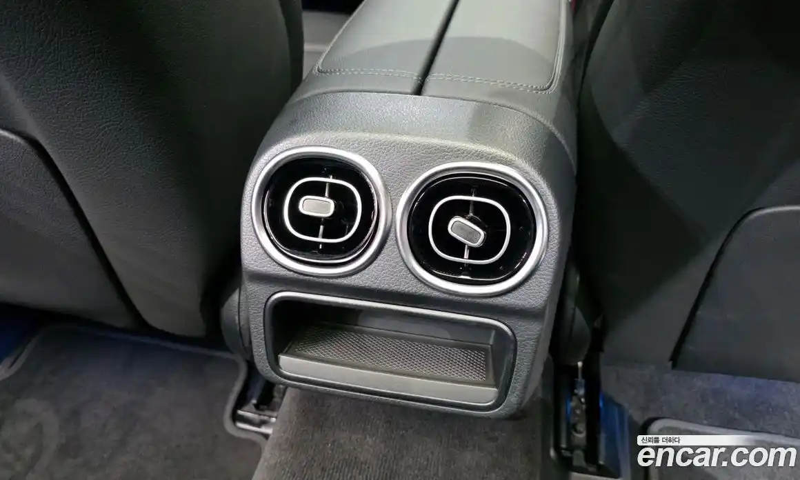 Mercedes-Benz C-Class 2025 2.0 Автомат в Москве № 193698, фото 19