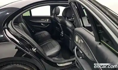 Mercedes-Benz E-Class 2021 2.0 Автомат в Москве № 193999, миниатюра 2