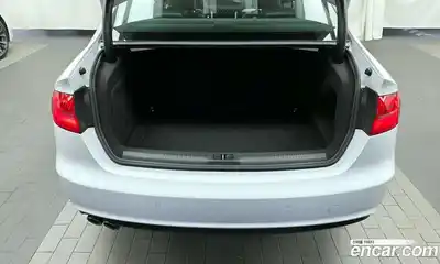 Audi A4 2016 2.0 Автомат в Москве № 194038, миниатюра 9