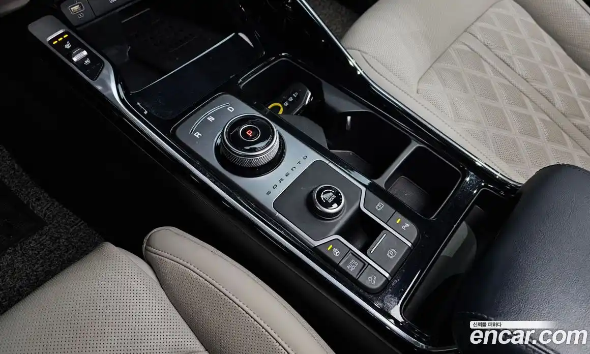 Kia Sorento 2023 1.6 Автомат в Москве № 19427, фото 14