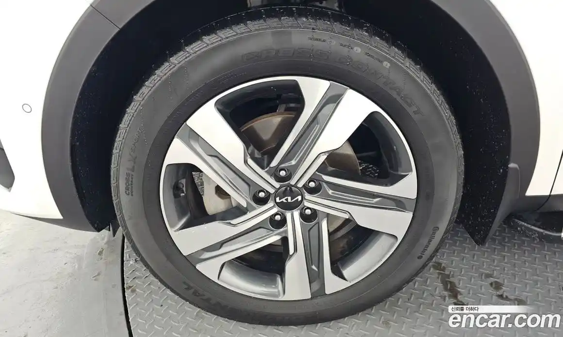 Kia Sorento 2023 1.6 Автомат в Москве № 19427, фото 7