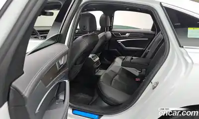 Audi A6 2023 3.0 Автомат в Москве № 196183, миниатюра 9