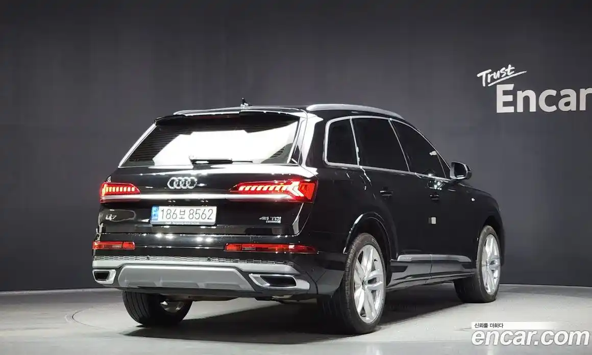 Audi Q7 2023 3.0 Автомат в Москве № 196493, фото 9