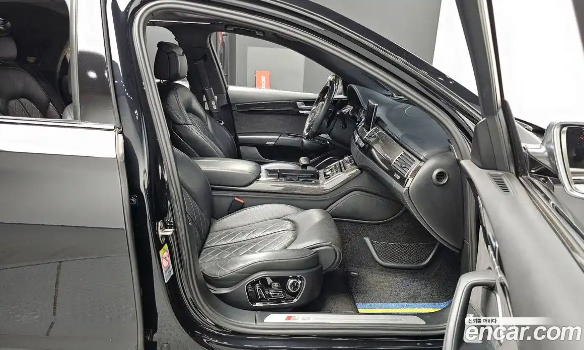 Audi S8 2014 4.0 Автомат в Москве № 196541, фото 11