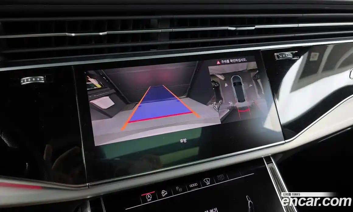 Audi Q8 2021 3.0 Автомат в Москве № 196603, фото 15