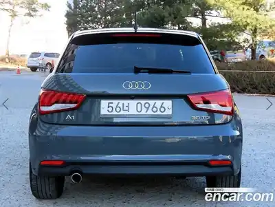 Audi A1 2015 1.6 Автомат в Москве № 196804, миниатюра 4