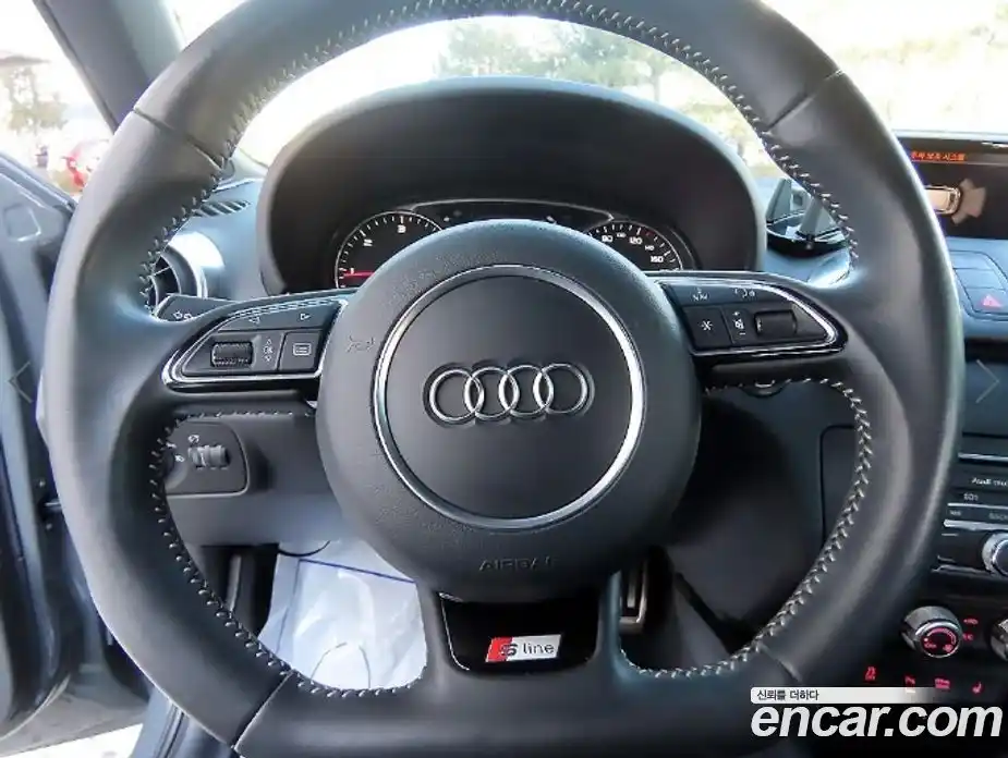 Audi A1 2015 1.6 Автомат в Москве № 196804, фото 8