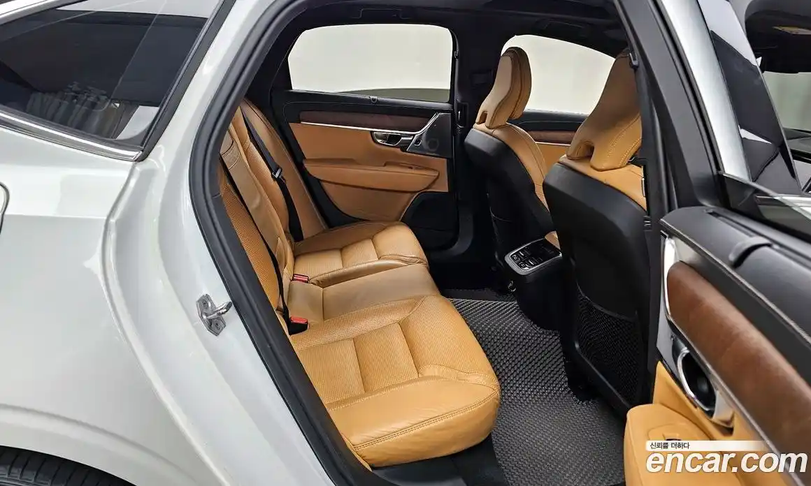 Volvo S90 2019 2.0 Автомат в Москве № 197043, фото 4