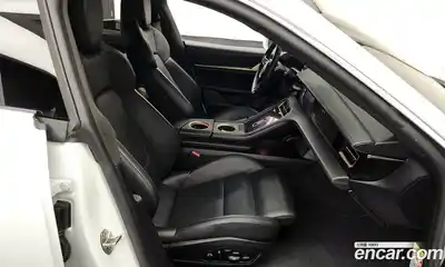 Porsche Taycan 2021 0.1 Автомат в Москве № 197334, миниатюра 5