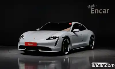 Porsche Taycan 2021 0.1 Автомат в Москве № 197334, миниатюра 9