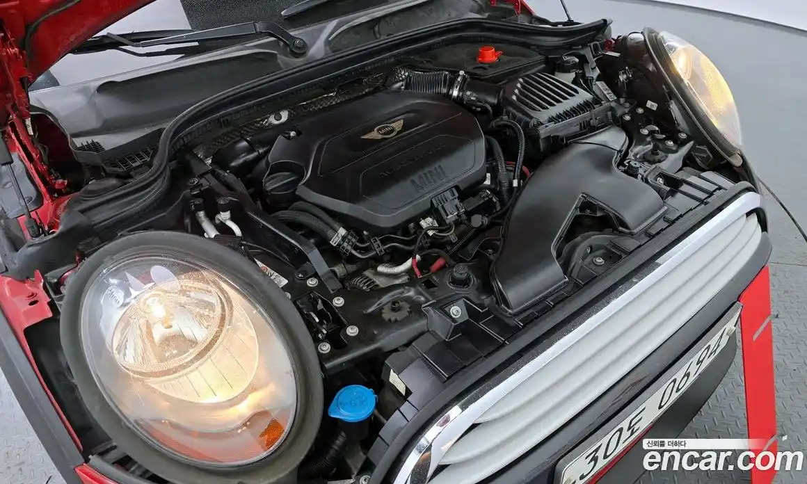 Mini Cooper 2014 1.5 Автомат в Москве № 198326, фото 13