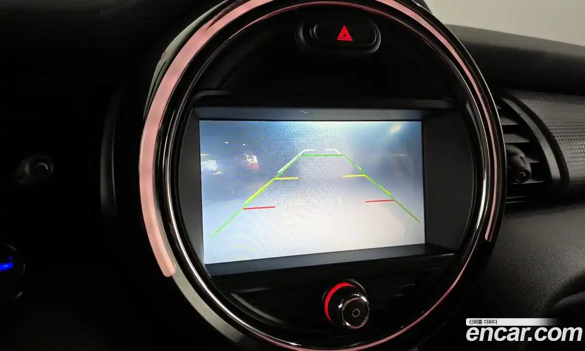 Mini Cooper 2014 1.5 Автомат в Москве № 198326, фото 2