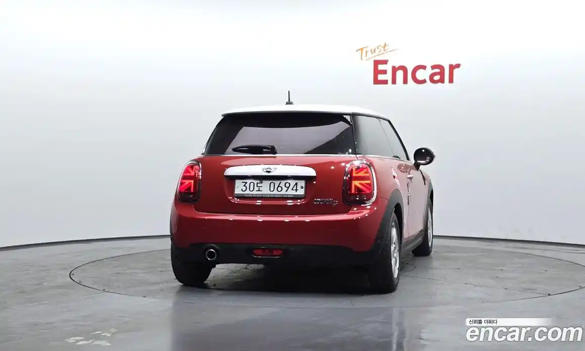 Mini Cooper 2014 1.5 Автомат в Москве № 198326, фото 3