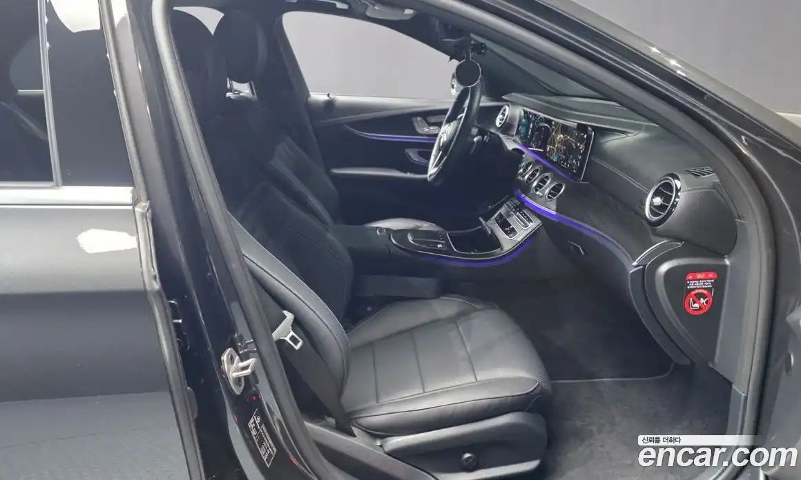 Mercedes-Benz E-Class 2023 2.0 Автомат в Москве № 204227, фото 11