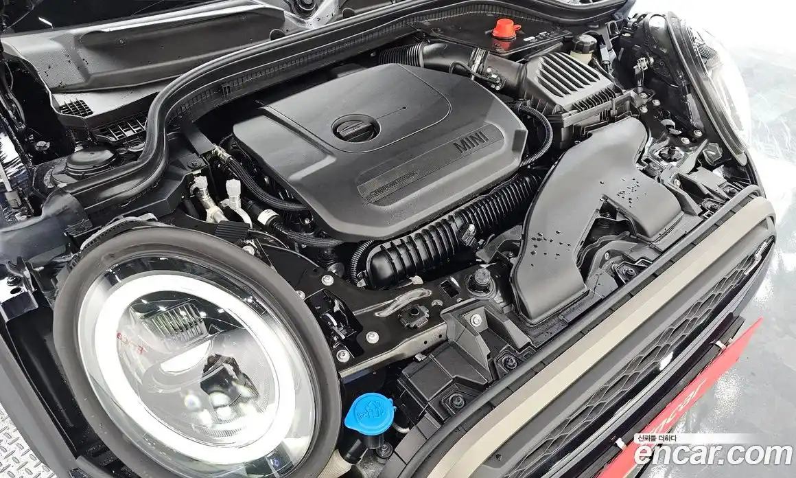 Mini Cooper Convertible 2024 2.0 Автомат в Москве № 204649, фото 16