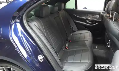 Mercedes-Benz E-Class 2021 2.0 Автомат в Москве № 205460, миниатюра 11