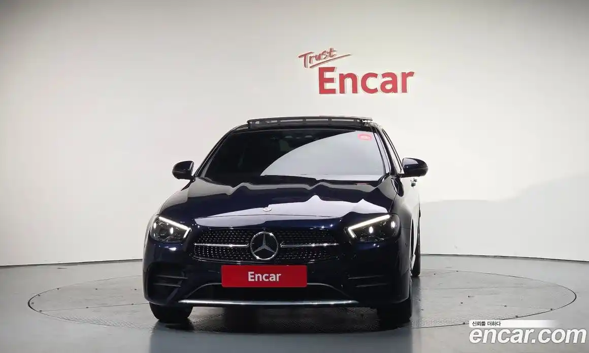 Mercedes-Benz E-Class 2021 2.0 Автомат в Москве № 205460, фото 3