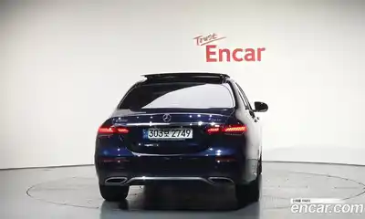 Mercedes-Benz E-Class 2021 2.0 Автомат в Москве № 205460, миниатюра 4