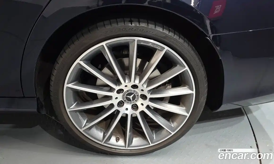 Mercedes-Benz E-Class 2021 2.0 Автомат в Москве № 205460, фото 5