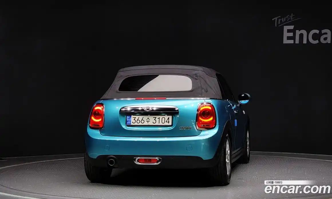 Mini Cooper Convertible 2018 1.5 Автомат в Москве № 207890, фото 11