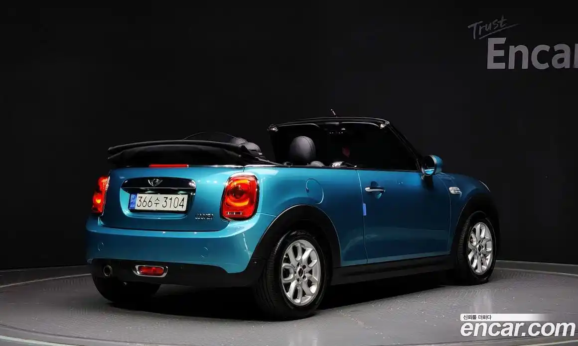 Mini Cooper Convertible 2018 1.5 Автомат в Москве № 207890, фото 16