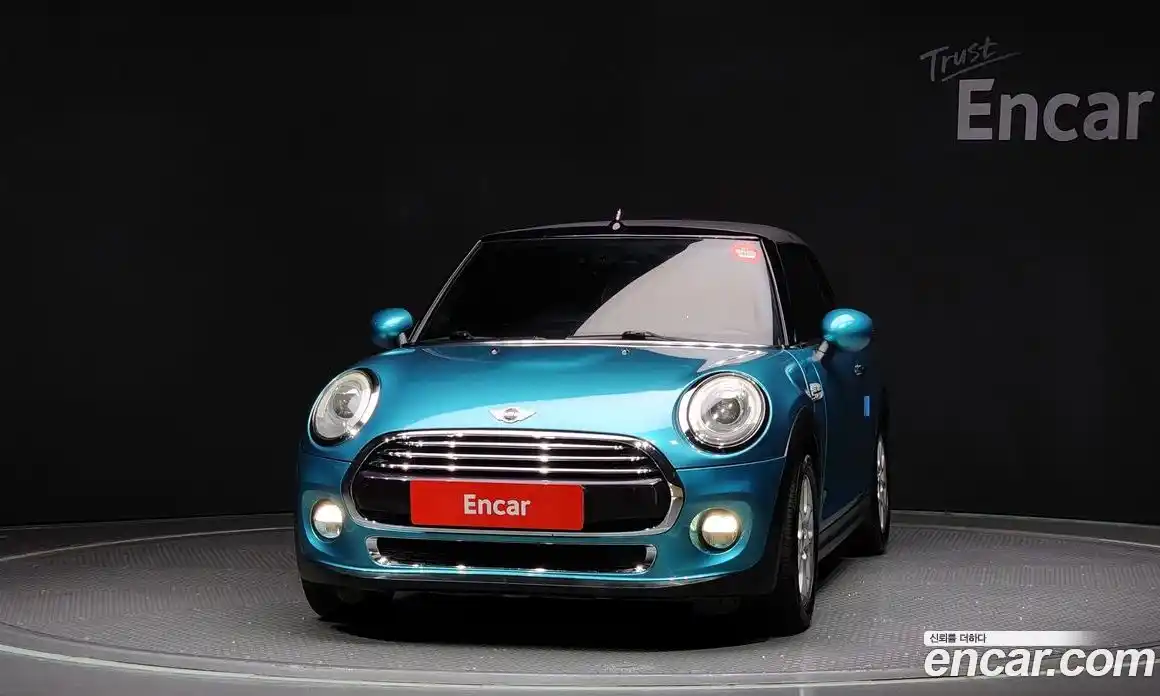 Mini Cooper Convertible 2018 1.5 Автомат в Москве № 207890, фото 17