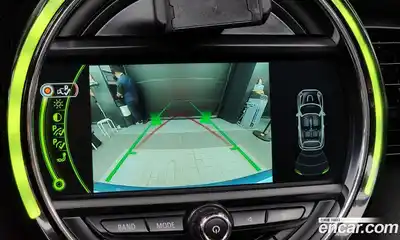 Mini Cooper Convertible 2018 1.5 Автомат в Москве № 207890, миниатюра 2