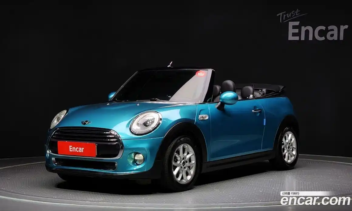 Mini Cooper Convertible 2018 1.5 Автомат в Москве № 207890, фото 5