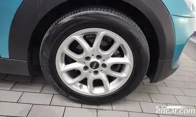 Mini Cooper Convertible 2018 1.5 Автомат в Москве № 207890, миниатюра 8