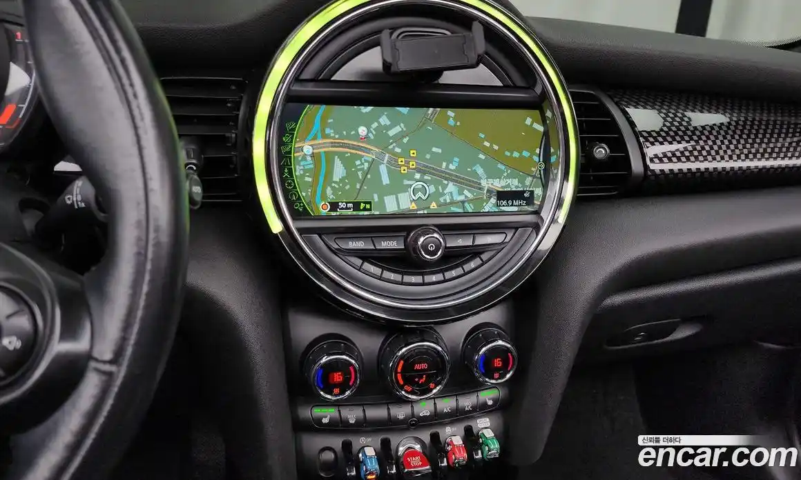 Mini Cooper Convertible 2018 1.5 Автомат в Москве № 207890, фото 9