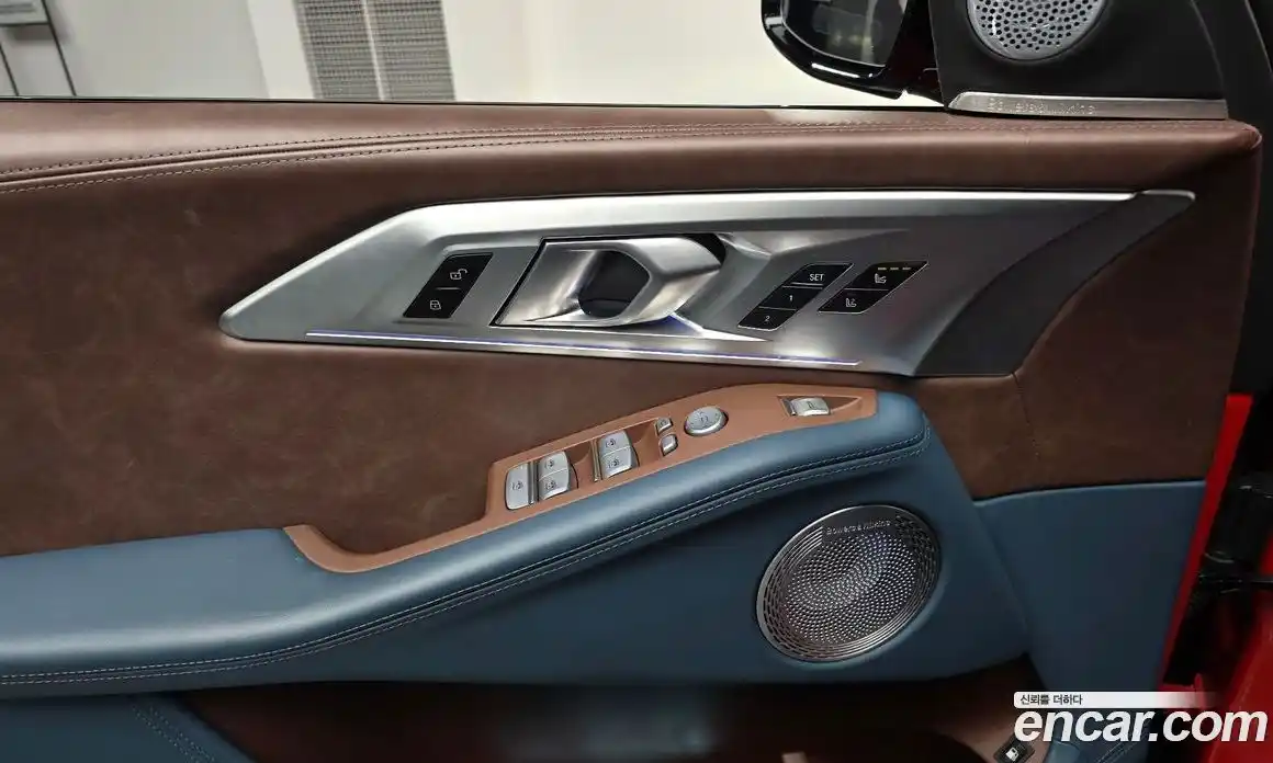 BMW XM 2023 4.4 Автомат в Москве № 210177, фото 18