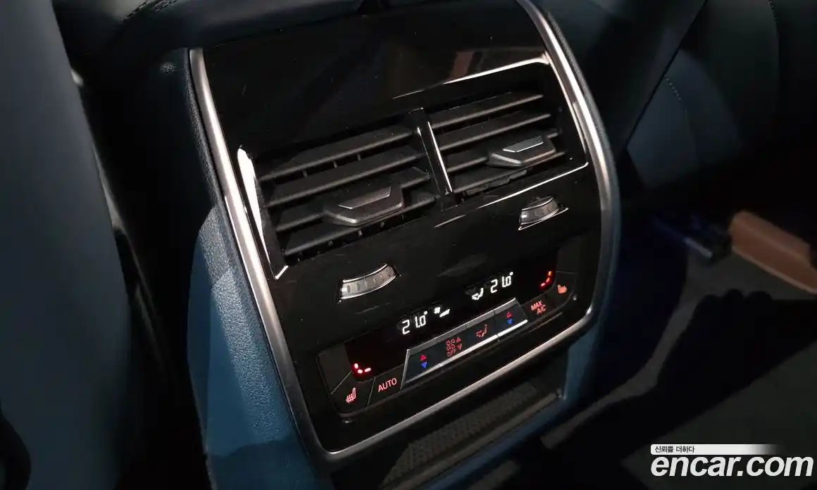 BMW XM 2023 4.4 Автомат в Москве № 210177, фото 19