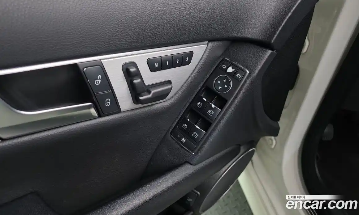 Mercedes-Benz C-Class 2012 1.8 Автомат в Москве № 212199, фото 9