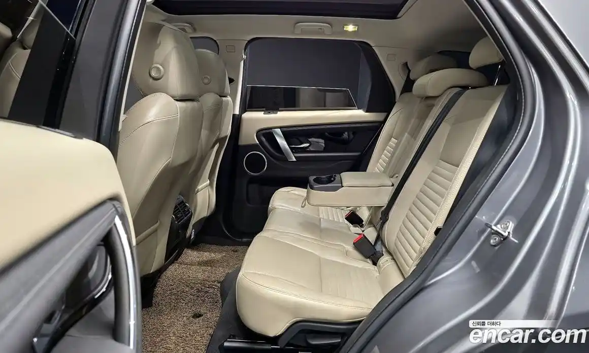 Land Rover Discovery Sport 2022 2.0 Автомат в Москве № 213371, фото 1