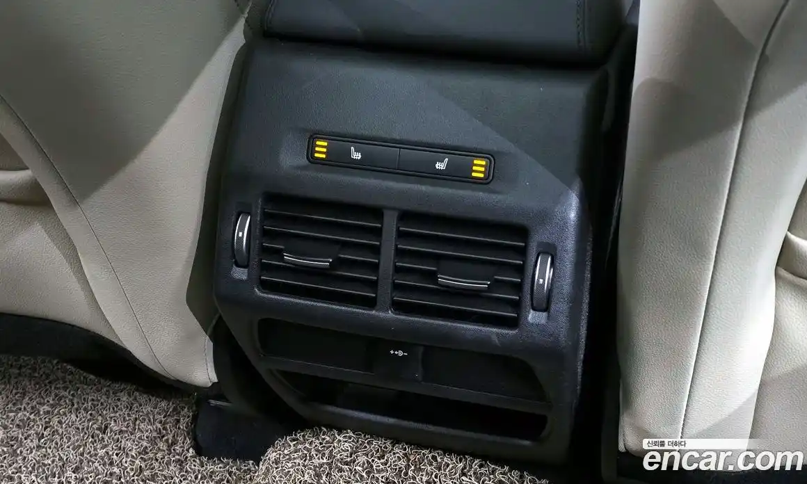 Land Rover Discovery Sport 2022 2.0 Автомат в Москве № 213371, фото 14