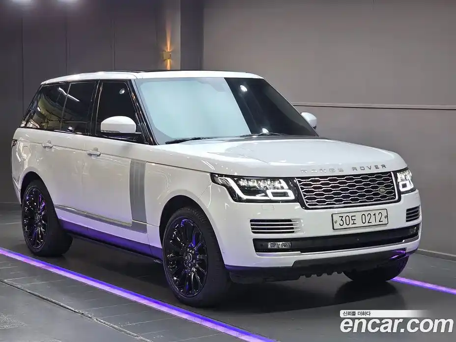Land Rover Range-Rover 2016 4.4 Автомат в Москве № 213637, фото 18