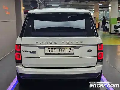 Land Rover Range-Rover 2016 4.4 Автомат в Москве № 213637, миниатюра 2