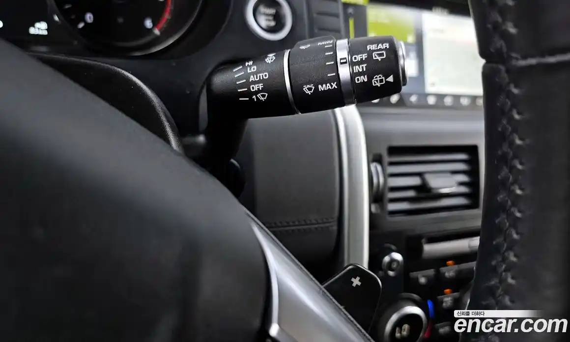 Land Rover Discovery Sport 2017 2.0 Автомат в Москве № 213702, фото 15