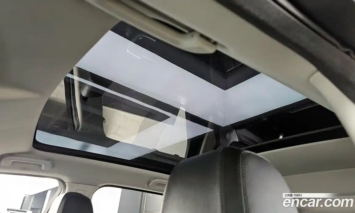 Land Rover Discovery Sport 2017 2.0 Автомат в Москве № 213702, фото 19