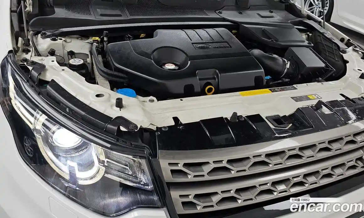 Land Rover Discovery Sport 2017 2.0 Автомат в Москве № 213702, фото 6