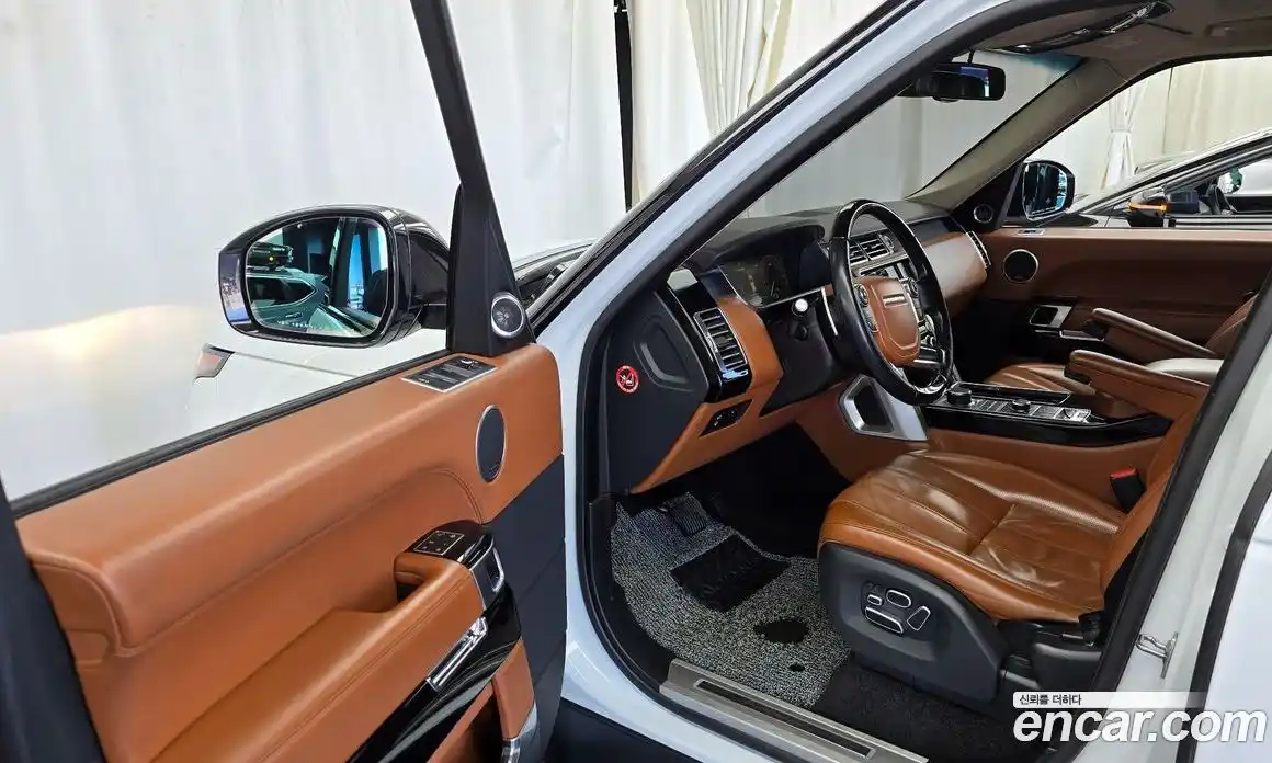 Land Rover Range-Rover 2014 4.4 Автомат в Москве № 213823, фото 19