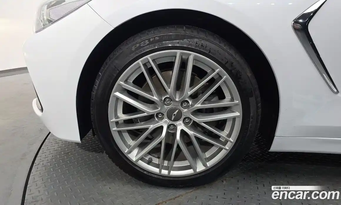 Genesis G70 2019 2.0 Автомат в Москве № 21418, фото 12