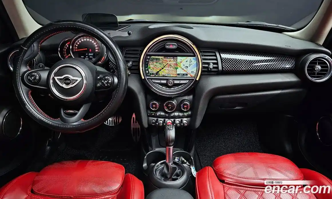 Mini Cooper 2019 2.0 Автомат в Москве № 214239, фото 14