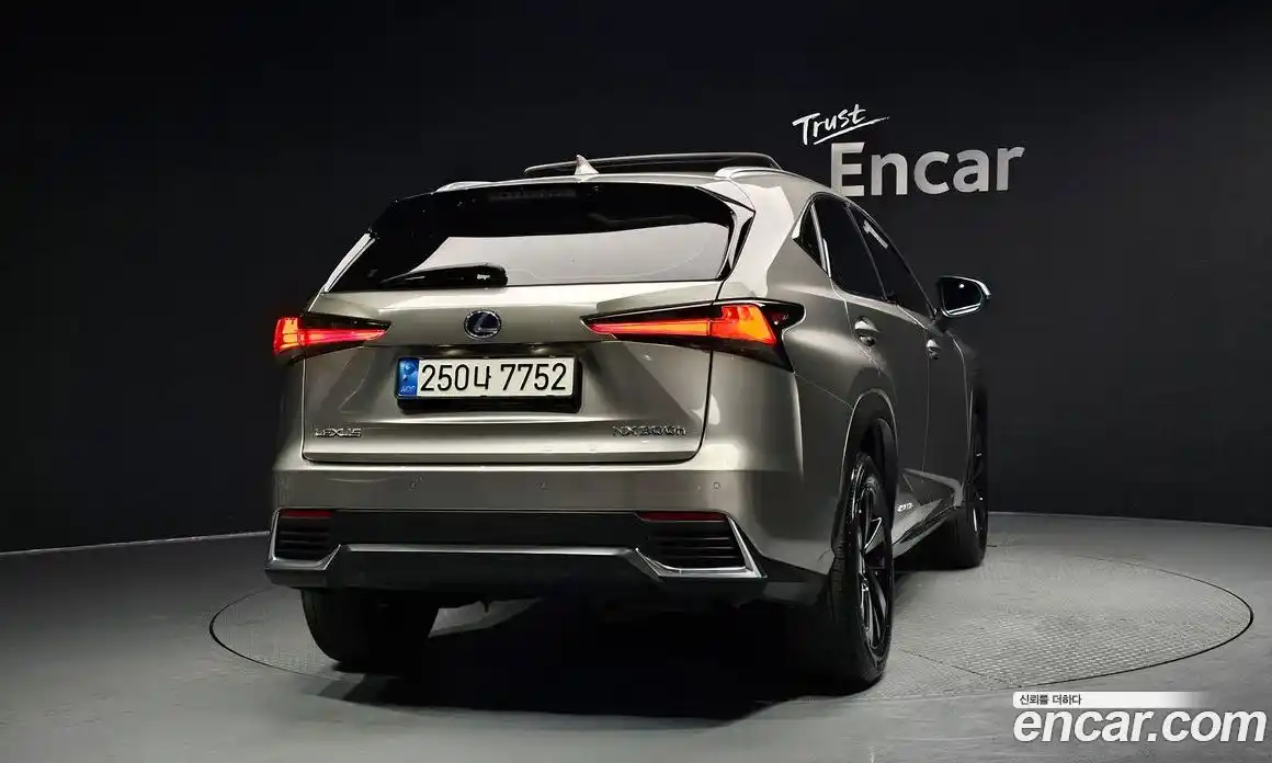 Lexus NX 2021 2.5 Автомат в Москве № 214595, фото 7