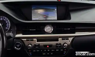 Lexus ES 2016 2.5 Автомат в Москве № 214629, миниатюра 6